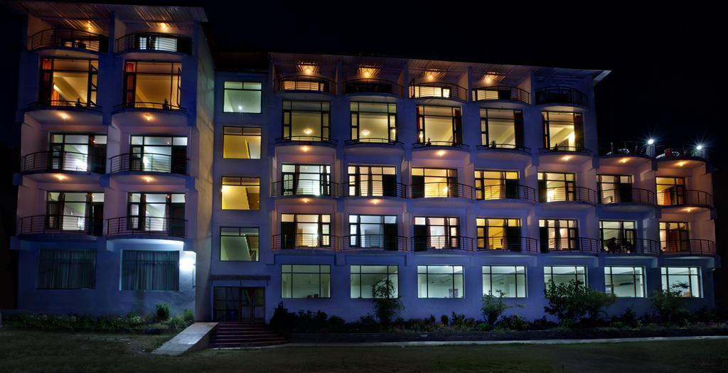 United 21 Resort Chail Extérieur photo